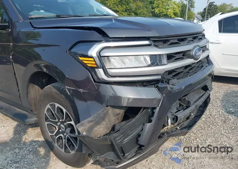 2024 Ford Expedition Xlt Max z USA, uszkodzony, nr VIN 1FMJK1J84REA32552